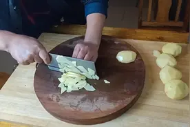 土豆常见的6种切法，每一样你都切过吗视频封面