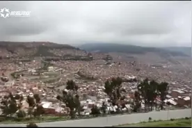 玻利维亚，是南美洲土著居民最多的国家，大约有60%的人有该血统视频封面