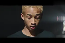 翻闹小子单《Champion》MV！众多大咖参演，剧情超曲折