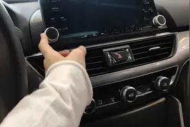 探店实拍 | 雅阁内饰上这些旋钮按键的亮点在哪里？