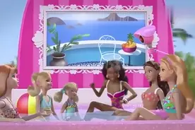 芭比之梦想豪宅：芭比的房车竟然还带按摩浴缸！这真是太强大了