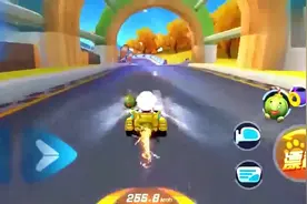 会说话的汤姆猫赛车游戏：托着椰子开车，这开车技术我给满分！