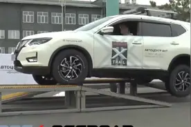现代途胜与日产奇骏有多大差距，过个交叉轴就知道视频封面
