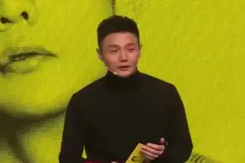 李荣浩回应选网络歌曲质疑：音乐不分高低贵贱视频封面