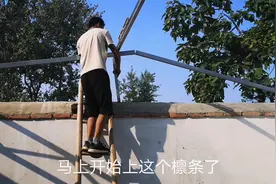 小伙请了个焊工，一天三百五，干这活对得起这工资么视频封面