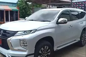 2020款三菱大7座SUV脱颖而出，看到360度全景影像我忘了丰田霸道视频封面