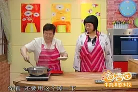 师傅教你怎样下牛肉洋葱水饺，做法、要求简单，你学到了吗