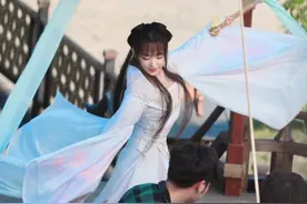 乐华程潇被奉为神颜!捧过头了?No!其实她和刘亦菲有这几个共同点图片