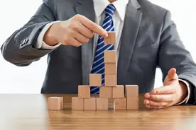 谁不想到航空公司工作呀｜今晚九点半图片