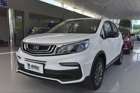 5万元左右的SUV，能有自动挡还有车联网，实拍远景X3图片