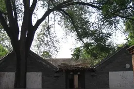 平津战役前线司令部旧址将建纪念馆 布展工作正在进行图片