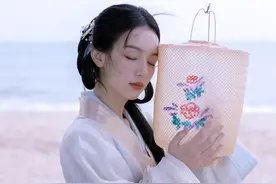 内娱女明星都“卷”到古风写真了，男明星还在求宽容图片