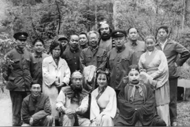 一个景点拍出两种截然不同的风格，张家界《西游记》外景拍摄地图片