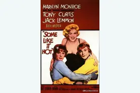 10部惊掉下巴的变装电影：女装大佬硬核起来，让美少女自愧不如图片