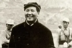 陈昌奉15岁做毛主席警卫员，阔别22年已成副司令，主席：官不小嘛图片