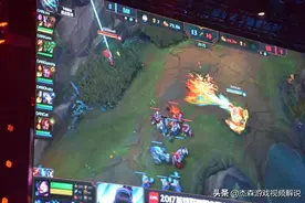 LPL夏季赛EDG对决WE，厂长被中途替换，粉丝感叹也太不公平了吧图片