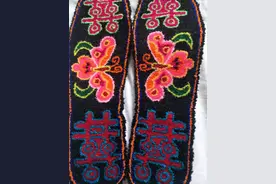 俺那闲不住的老娘图片