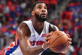 NBA5大打铁事迹：科比一场30铁，庄神单场罚丢23球创纪录图片