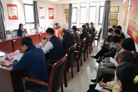省机动车排气污染监控中心开展“严真细实快”作风建设大讨论暨青年理论学习小组理论学习研讨交流活动图片