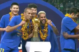 中超酝酿新转会：申花将签恒大2将，特谢拉前往西亚，新孔卡就绪图片