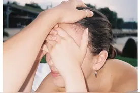 《创4》选手被扒“边恋爱边选秀”，甜蜜细节公开，妈妈紧急澄清图片