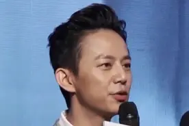 何炅“频频翻车”老父亲也“接踵而至”？细数何父“奇葩事件”图片