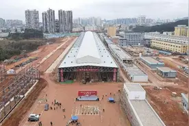 刚刚！南宁第二动车所核心工程六线检查库封顶图片