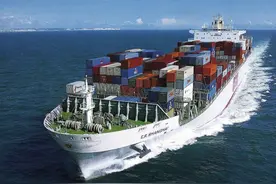 船舶上的粪便是怎么处理的？会被直接排到大海里去喂鱼吗？图片