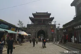 辽宁有一座古城，是中国四大明代古城之一，至今保存着许多古建筑图片