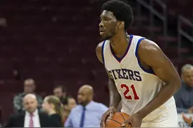 26岁恩比德和26岁姚明得分数据对比，差距比想象中大图片