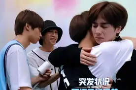 手指头破了堪比刮骨疗伤，小鲜肉雌雄难辨的背后是精神上的阉割图片