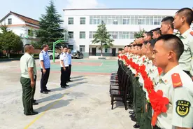 青春无悔献军营，军警共建鱼水情——陕西省汉江监狱欢送驻监武警退役士兵图片
