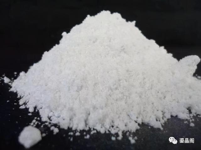 水晶七彩胶花能造假吗 2026年水晶七彩胶花能造假吗图片