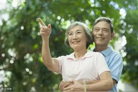 好消息：山东上调最新社保缴纳基数，部分退休老人养老金将补发图片