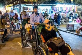 越南一家餐馆贴着：不卖东西给中国人，如今也算是如愿以偿了图片