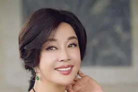 继刘晓庆翻车后，被白马王子坑惨的“甜歌天后”杨钰莹，也翻车了图片