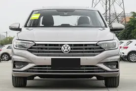 21款速腾标配8英寸仪表盘和中控屏幕，价格也有所涨幅图片