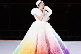 东京开幕式的日本女歌手，没进《歌手》决赛遭淘汰，曾输给华晨宇图片