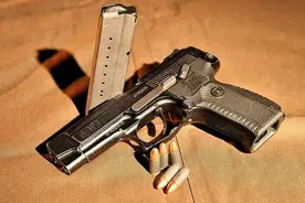 手枪弹匣子弹为何大多不超20发，是技术限制，还是其他原因？图片