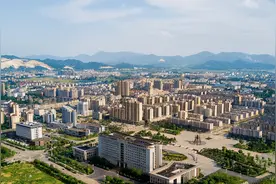 小县城楼市面临“有价无市”，未来房价还能坚持吗？图片