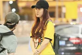 凤凰传奇玲花素颜出镜，网友：这是我见过最丑的女星图片