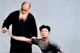 吓跑了孙禄堂的王子平，是否揍过俄国大力士康泰尔？资料显示：否图片