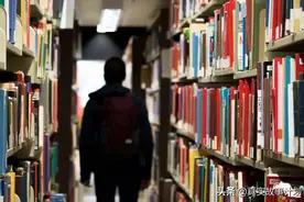 双非硕士，站在高学历的底端：学校难以融入，职场歧视普遍图片