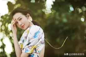 模特出道的王鸥，凭借“汪曼春”一炮而红，她的童年经历让人心疼图片