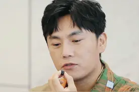 秦昊和伊能静按活300岁来保养，大龄父母的崩溃，有钱也逃不掉图片