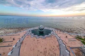 五一假期第一天，北海市游客量空前爆棚，银滩景区堵得慌图片