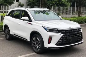 全新东风风光580实车，外观很霸气，换字母车标，搭载1.5T动力图片