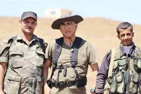 俄特种兵为救中国记者牺牲，记者娶了特种兵遗孀，后来怎样了图片