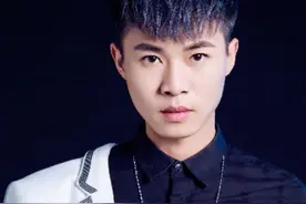 广西大网红许华升自小父母离异，佛山新公司开业庆典父母现身图片