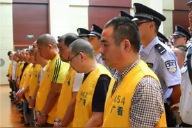 四川“黑帮火拼”事件：为了争夺金矿，80人对战100人，34人丧命图片